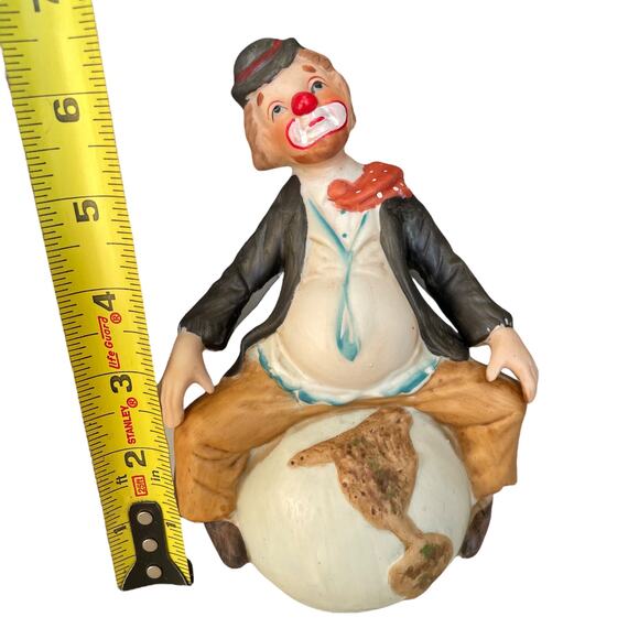 Albert E Price Clown Sitting On Globe Vintage 1980 Sad Hobo Porcelain Figurine - Picture 10 of 15
